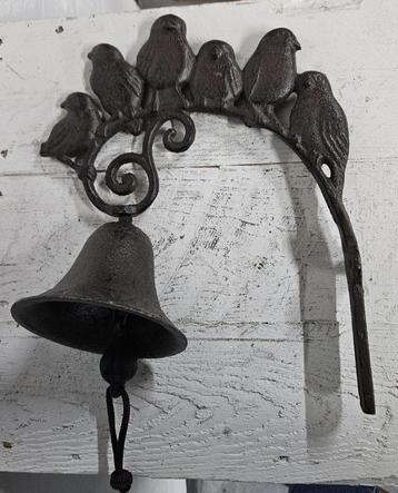 6 VOGELS / DEURBEL / GIETIJZER beschikbaar voor biedingen