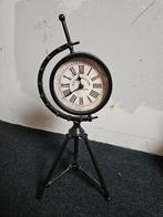 Vintage Stijl Tafelklok - Kensington London, Huis en Inrichting, Ophalen of Verzenden, Zo goed als nieuw, Analoog, Wekker of Tafelklok