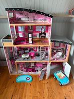 Heel mooi groot degelijk barbie huis, Kinderen en Baby's, Speelgoed | Poppenhuizen, Ophalen, Gebruikt, Poppenhuis