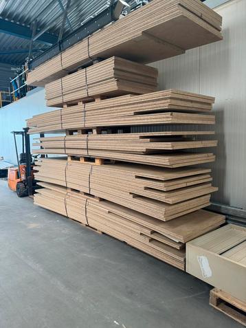 Vloerplaten 38mm gebruikt  beschikbaar voor biedingen