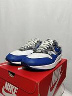 ALS NIEUW! Maat 45 - Nike Air Max 1 Atmos We Love Nike, Kleding | Heren, Schoenen, Overige kleuren, Verzenden, Nike, Nike
