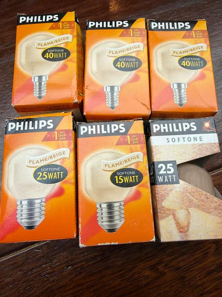 6 nieuwe Philips Softone flame/beige lampen, Huis en Inrichting, Lampen | Losse lampen, Nieuw, Gloeilamp, Overige fittingen, Soft of Flame