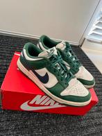 Nike Dunk Low Sneakers 42.5 Vintage Green Origineel Doos, Kleding | Heren, Schoenen, Verzenden, Gedragen