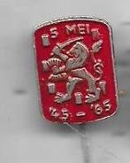 5 MEI BEVRIJDINGS SPELD RODE UITVOERING, Ophalen of Verzenden, Gebruikt, Overige onderwerpen, Speldje of Pin