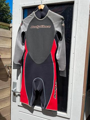 Wetsuit Maat M beschikbaar voor biedingen
