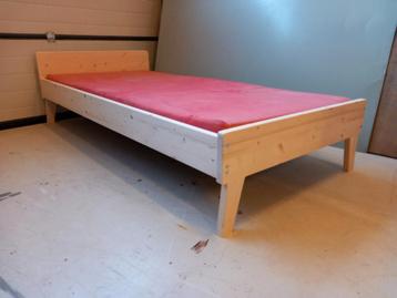Bed Paul 90x200 ook op andere maten beschikbaar voor biedingen