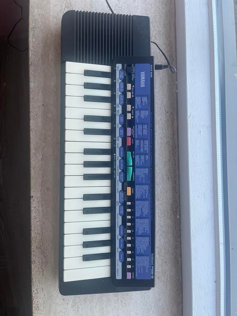 Yamaha PSS-9 Keyboard - Compact en Functierijk, Muziek en Instrumenten, Keyboards, Zo goed als nieuw, 49 toetsen, Yamaha, Aanslaggevoelig