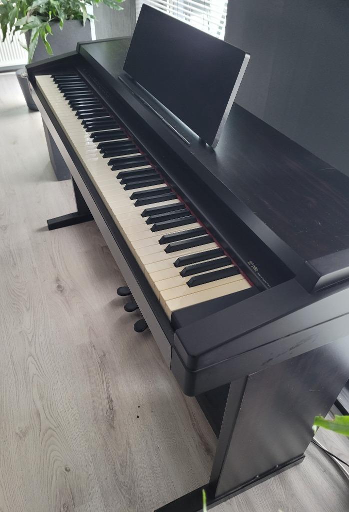 Roland HP1800e Digitale/electrische piano, Muziek en Instrumenten, Piano's, Gebruikt, Zwart, Digitaal, Ophalen