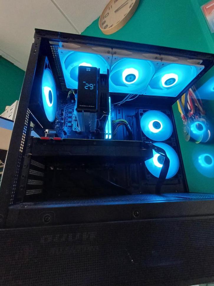 gaming pc ryzen 7, Spelcomputers en Games, Games | Pc, Nieuw, 1 speler, Vanaf 3 jaar, Eén computer, Ophalen