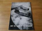 KLM BOEK MET DE KLAS IN DE WOLKEN, CIRCA 1960, Verzenden, Gebruikt, Boek of Tijdschrift