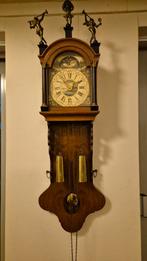 Friese staartklok notenhout, Antiek en Kunst, Antiek | Klokken, Ophalen