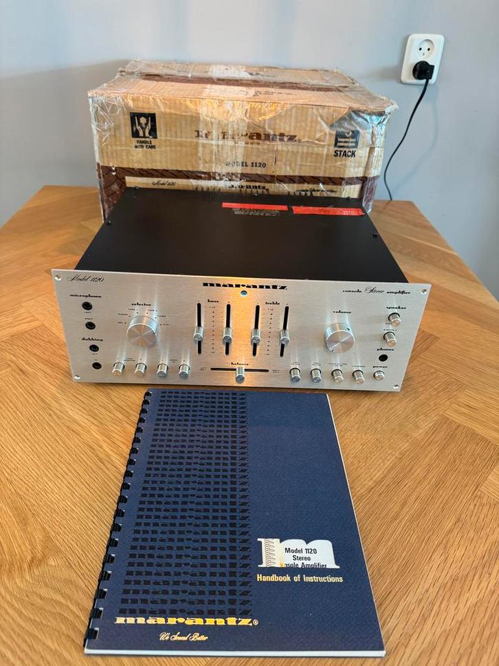 Marantz 1120 versterker vintage, originele doos/handleiding, Audio, Tv en Foto, Versterkers en Receivers, Zo goed als nieuw, Stereo