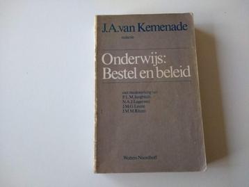 Onderwijs: Bestel en beleid, Van Kemenade redactie beschikbaar voor biedingen
