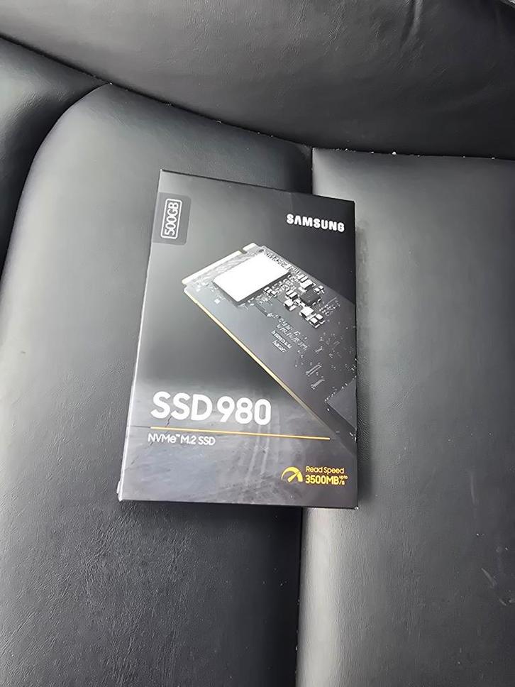 Samsung 500GB NVMe M.2 SSD - Nieuw!, Computers en Software, Harde schijven, Nieuw, Desktop, Intern, SSD, SATA, Ophalen of Verzenden
