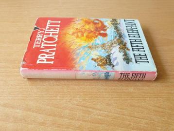 Terry Pratchett - The Fifth Elephant (HC + omslag) beschikbaar voor biedingen