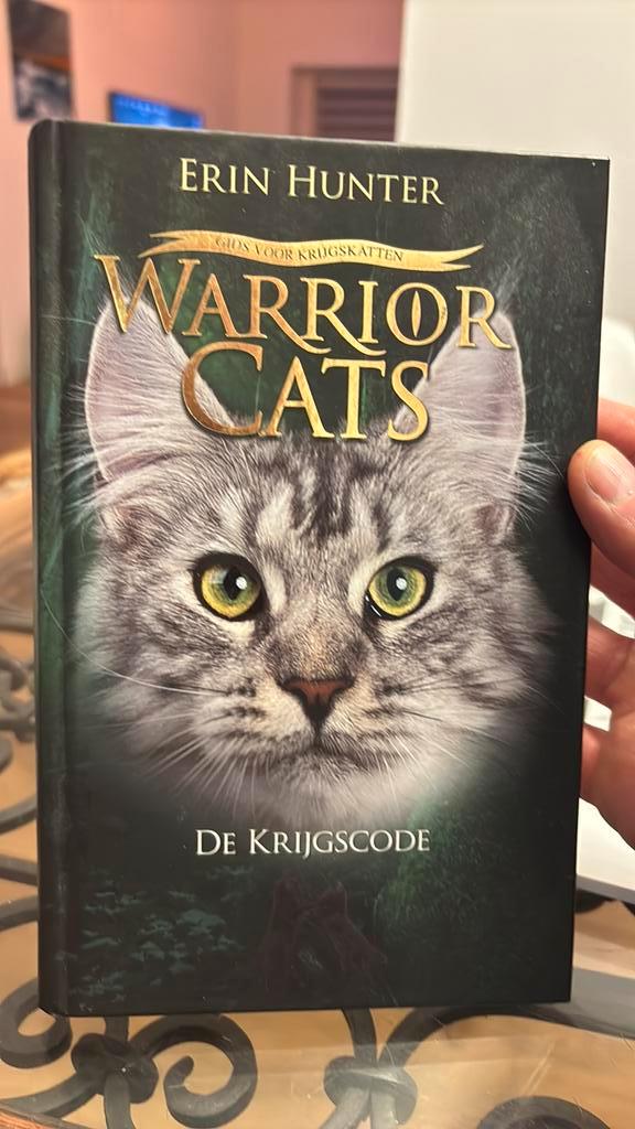 Erin Hunter - De krijgscode, Boeken, Kinderboeken | Jeugd | 10 tot 12 jaar, Zo goed als nieuw, Ophalen of Verzenden