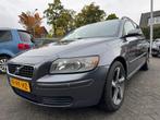 Volvo V50 2.4 Momentum Apk 9/11/26,Airco,Cruise,Trekhaak, 700 kg, Origineel Nederlands, 1500 kg, Parkeersensor