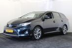Toyota Auris Touring Sports 1.8 Hybrid Lease Pro |Pano|, Auto's, Toyota, Gebruikt, Zwart, Leder en Stof, Origineel Nederlands