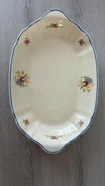 Gebloemde broodschaal Société Céramique Maestricht, Antiek en Kunst, Antiek | Servies los, Ophalen of Verzenden