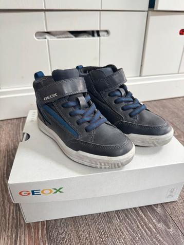Geox leren schoenen. Nieuwstaat. Maat 30 beschikbaar voor biedingen