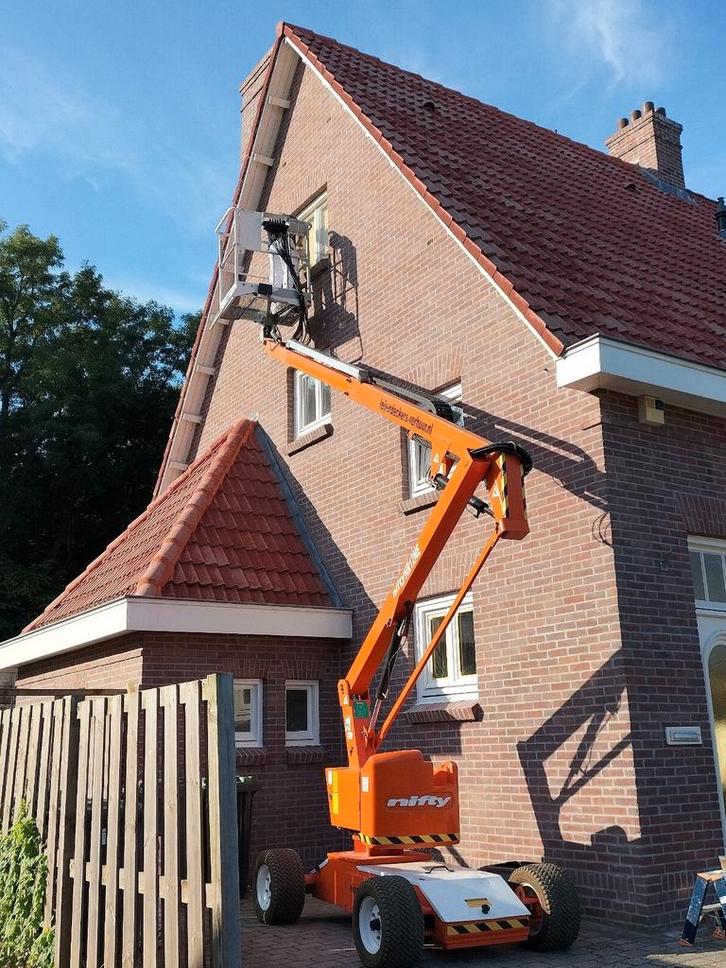 Hoogwerker verhuur, Zakelijke goederen, Machines en Bouw | Liften, Steigers en Ladders, Ophalen of Verzenden
