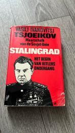 Stalingrad.  Vasil Ivanovitdj Tjoeikov., Gelezen, Ophalen of Verzenden, Tweede Wereldoorlog