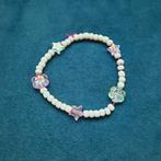 Leuke witte armband met bedels grote maat, Wit, Kunststof of Plastic, Nieuw, Ophalen of Verzenden