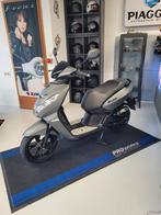 Peugeot kisbee rs  Bouwjaar 2021, Fietsen en Brommers, Scooters | Peugeot, Overige modellen, Maximaal 45 km/u, Zo goed als nieuw