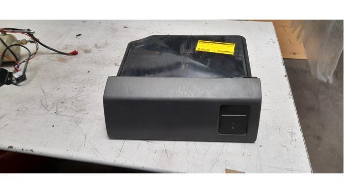 Dashboardkastje van een Volkswagen Corrado, Auto-onderdelen, Dashboard en Schakelaars, Volkswagen, Gebruikt, 3 maanden garantie