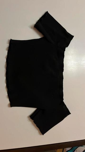 Off-shoulder crop top, maat XS beschikbaar voor biedingen