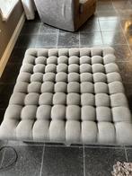 Gecapitonneerde hocker poef, Ophalen, Vierkant, 100 tot 125 cm, Zo goed als nieuw