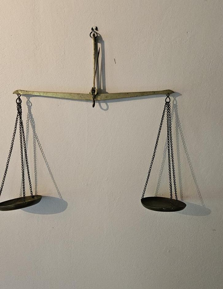 oude messing weegschaal, Antiek en Kunst, Antiek | Koper en Brons, Ophalen