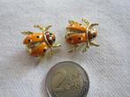 10.  Aparte oude broches, twee lieveheersbeestjes, Ophalen
