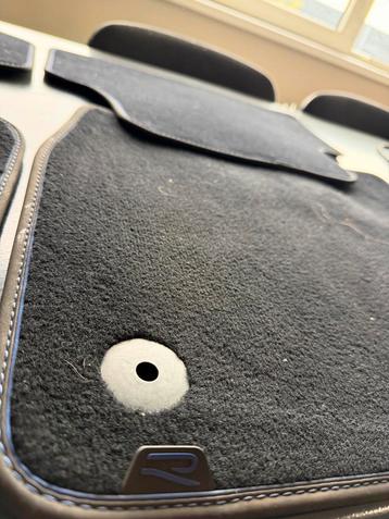 Originele Golf 8 R Mattenset - 4 Delig beschikbaar voor biedingen