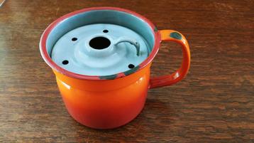 Melkkoker email / emaille / geëmailleerd oranje rood vintage beschikbaar voor biedingen