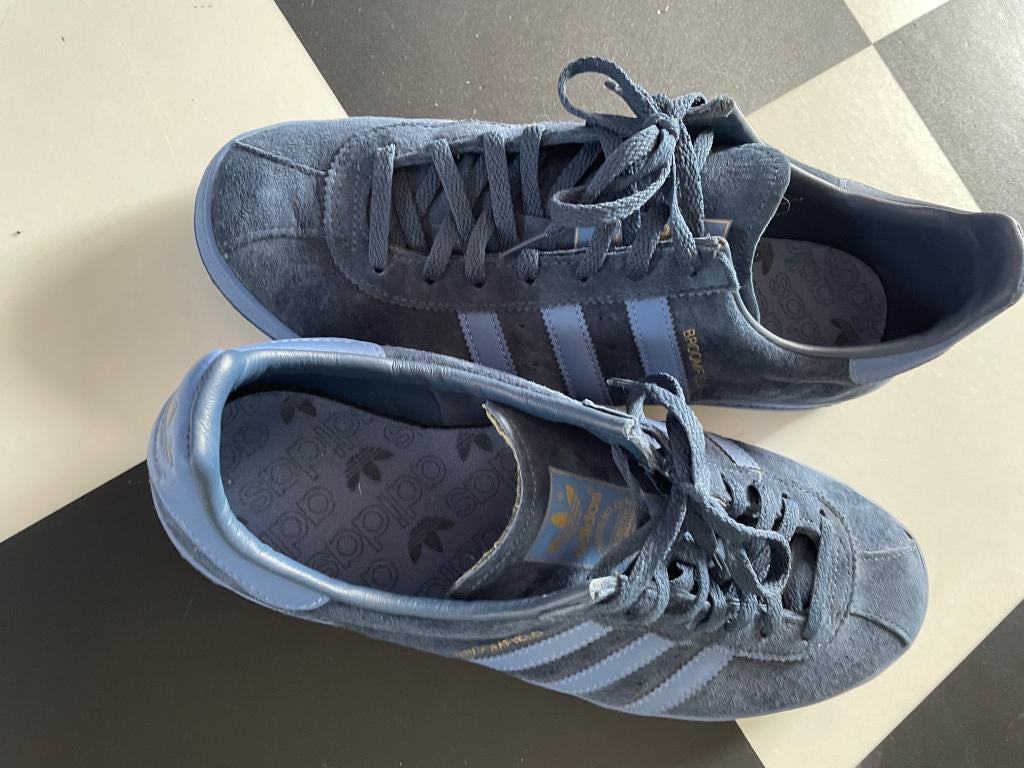 adidas sneaker broomfield 42,5 zgan, Kleding | Heren, Schoenen, Ophalen of Verzenden, Zo goed als nieuw