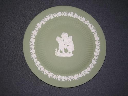 Wedgwood Jasperware groen, bord, Antiek en Kunst, Antiek | Keramiek en Aardewerk, Ophalen of Verzenden