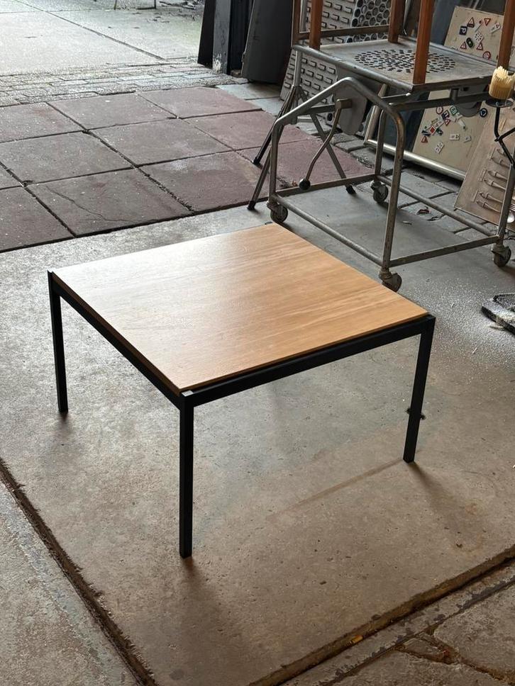 Vintage Gispen tafeltje, Huis en Inrichting, Tafels | Salontafels, Gebruikt, Minder dan 50 cm, 50 tot 100 cm, 50 tot 100 cm, Vierkant
