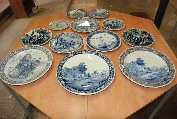 koopje 12 delfs blauwe wandborden voor maar 75 euro, Antiek en Kunst, Antiek | Wandborden en Tegels, Ophalen