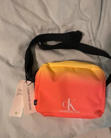 Nieuw Calvin Klein Schoudertasje beschikbaar voor biedingen