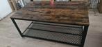 Industriële salontafel met metalen bodem. Houten salontafel., Huis en Inrichting, Tafels | Salontafels, Ophalen, Zo goed als nieuw