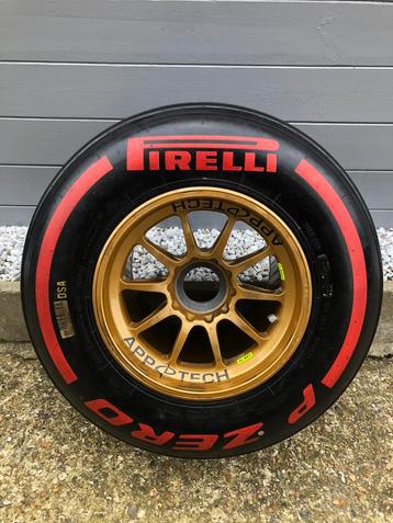 Formule 1 velg RedBull STR8 beschikbaar voor biedingen