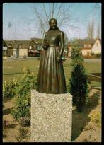 Lunteren Lunters Vrouwtje in org. Klederdracht- Dorpsstraat, Verzenden, 1960 tot 1980, Gelopen, Gelderland