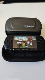 PSP e1004  gaming, Spelcomputers en Games, Ophalen, Zo goed als nieuw