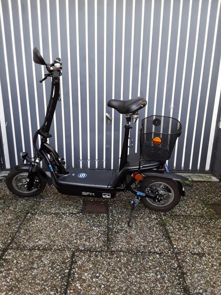 Tante Paula Sachs Oliver, Fietsen en Brommers, Steps, Zo goed als nieuw, Elektrische step (E-scooter), Ophalen