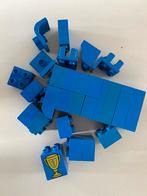 Duplo blauwe stenen en 4 blauwe stoelen poppen, Kinderen en Baby's, Speelgoed | Duplo en Lego, Ophalen, Zo goed als nieuw, Losse stenen
