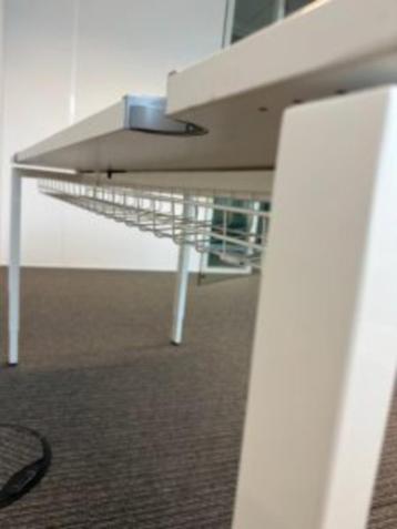 Haworth bureau met knop en kabelgoot 120x60xH64-84 cm, 10st - afbeelding 5