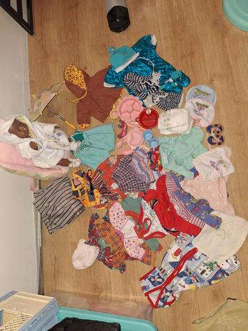 BabyBorn pop met veel accessoires beschikbaar voor biedingen