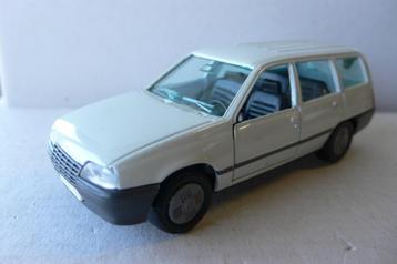 opel kadett stationcar gama 1/43 -SHOWROOMCONDITIE!!!!!!!!!! beschikbaar voor biedingen