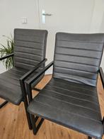 Industriële eetkamerstoelen 2x, Ophalen, Zo goed als nieuw, Twee